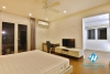  Beautiful corner villa with Garden for rent in Vinhomer Riverside - Long Bien